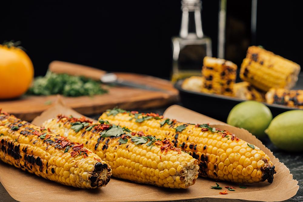 Grilled corn, basil and tomato salad
