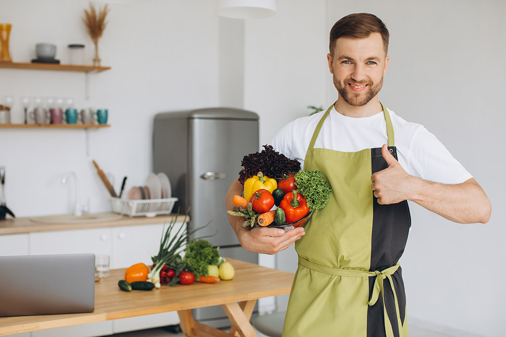 Men should aim for a healthy eating pattern