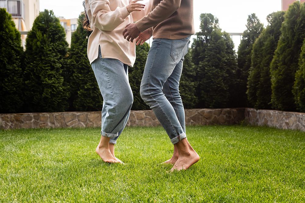 walk-barefoot-in-the-grass